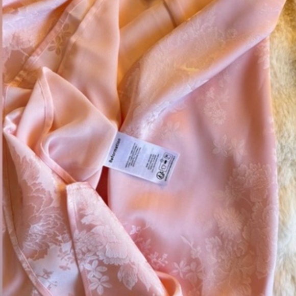 Reformation Frankie Dress In Powder Pink, brand new, without tags, no flaws. - Picture 7 of 9